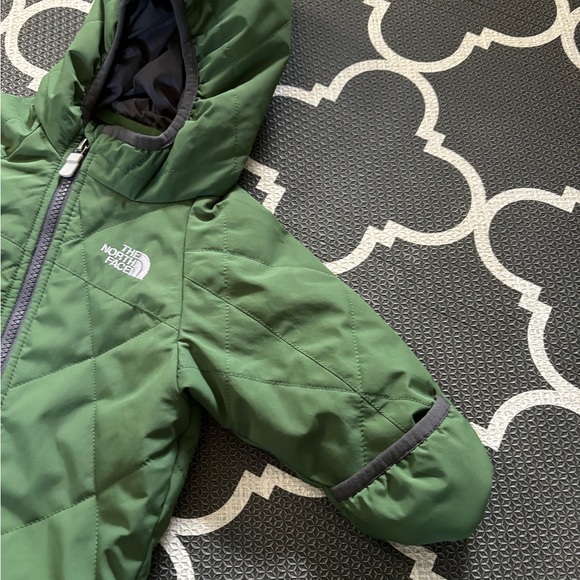 The North Face Infant Snowsuit - Picture 4 of 7